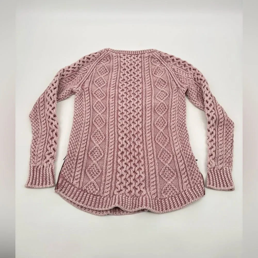 L.L. Bean elegant cable